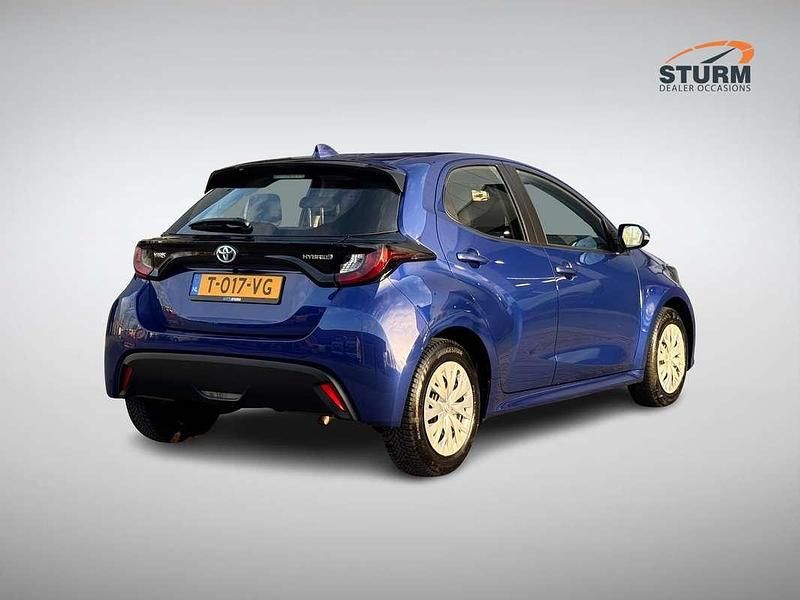 Occasion Toyota Yaris Hybrid Active 116 PK (85 kW) 2023 Blauw (metallic) Hatchback