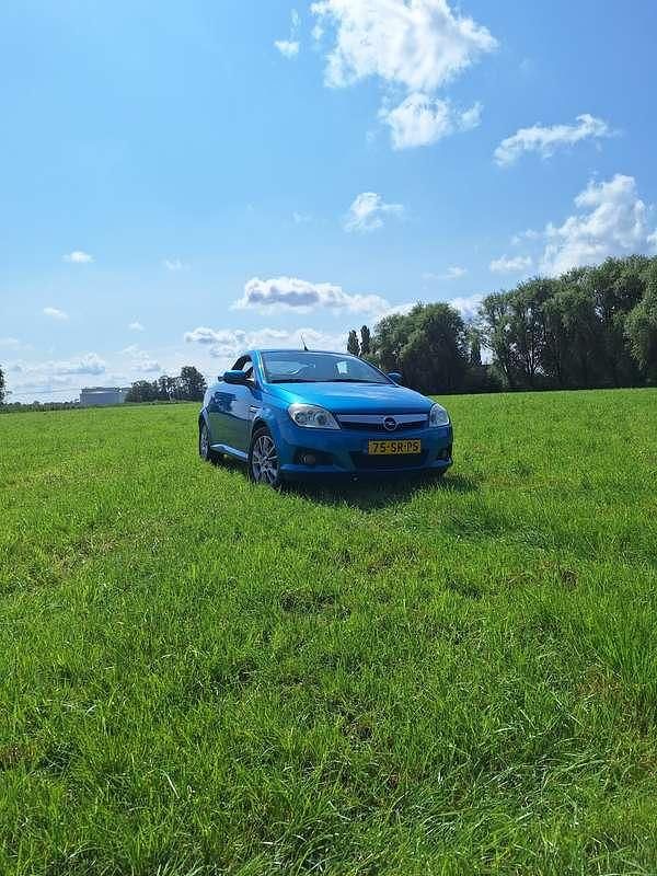 Occasion Opel Tigra Sport 90 PK (66 kW) 2006 Blauw Cabriolet