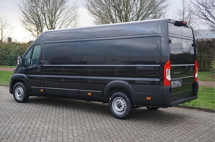 Occasion Fiat Ducato 179 PK (131 kW) 2024 Zwart Van
