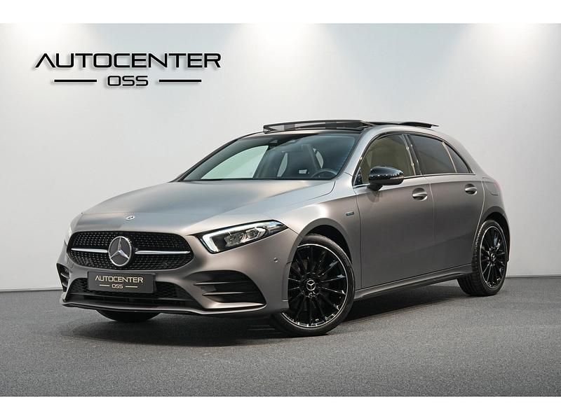 Occasion Mercedes A250 Business 218 PK (160 kW) 2021 Grijs Hatchback
