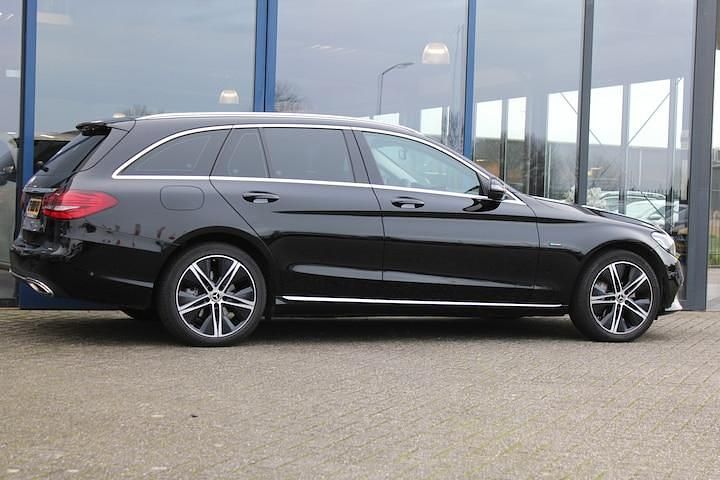 Occasion Mercedes C300 Advantage 2020 Zwart Stationwagen