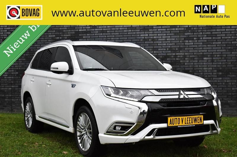 Wit Gebruikt 2021 Mitsubishi Outlander P-HEV SUV | € 21.925 (Super prijs) - Afbeelding 1/4