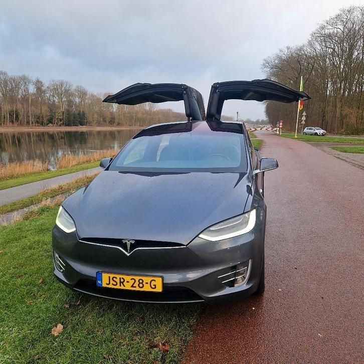 Gebruikt 2020 Tesla Model X SUV | € 42.500 - Afbeelding 1/4