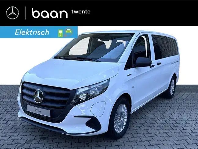 Wit Nieuw 2024 Mercedes e-Vito MPV | € 65.950 (Eerlijke prijs) - Afbeelding 1/4