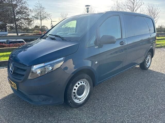 Blauw Gebruikt 2018 Mercedes Vito Van | € 9.250 (Super prijs) - Afbeelding 1/4