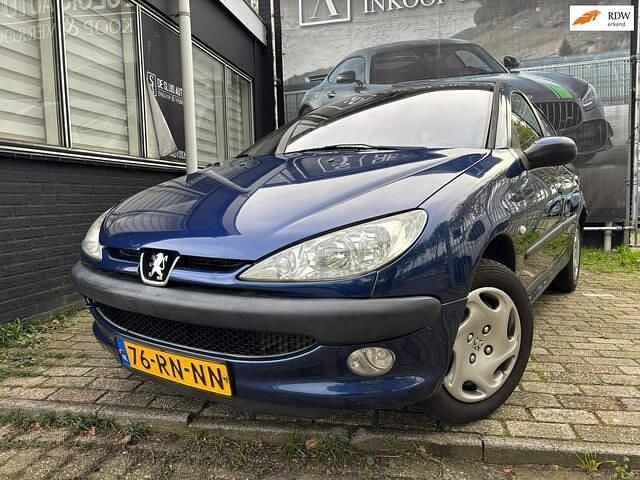 Blauw Gebruikt 2005 Peugeot 206 Hatchback | € 1.795 (Eerlijke prijs) - Afbeelding 1/4