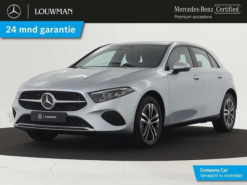 Zilver Gebruikt 2025 Mercedes A250 Edition Hatchback | € 34.995 (Super prijs) - Afbeelding 1/4