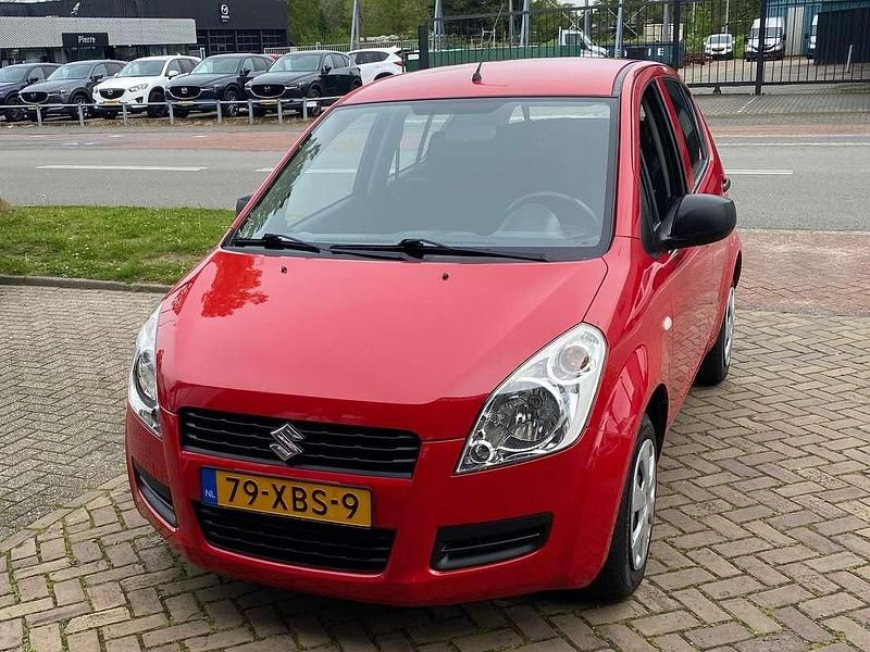Rood Gebruikt 2012 Suzuki Splash Hatchback | € 2.000 (Super prijs) - Afbeelding 1/4
