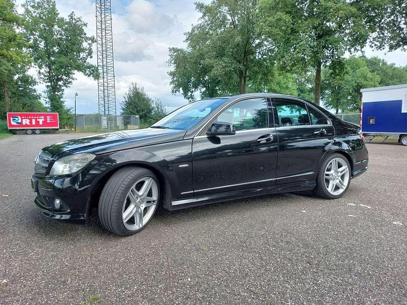 Zwart Gebruikt 2008 Mercedes C280 Avantgarde Sedan | € 8.250 (Eerlijke prijs) - Afbeelding 1/4