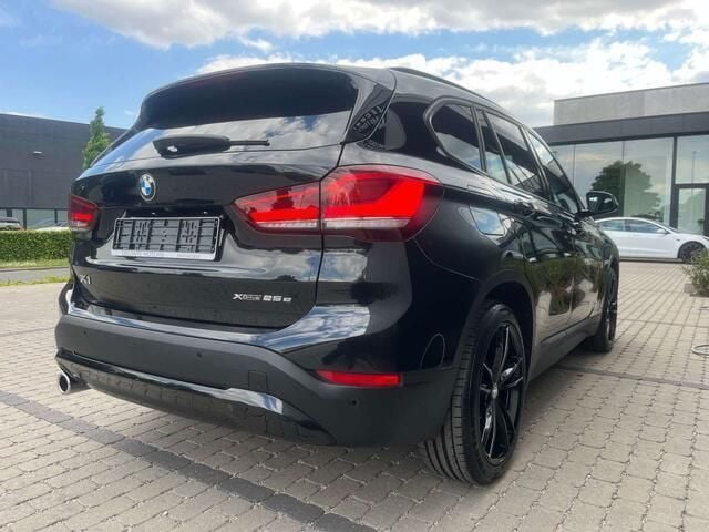 Zwart Gebruikt 2021 BMW X1 SUV | € 27.500 (Goede deal) - Afbeelding 1/4