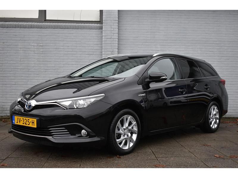 Occasion Toyota Auris Trend 136 PK (100 kW) 2016 Zwart Hatchback
