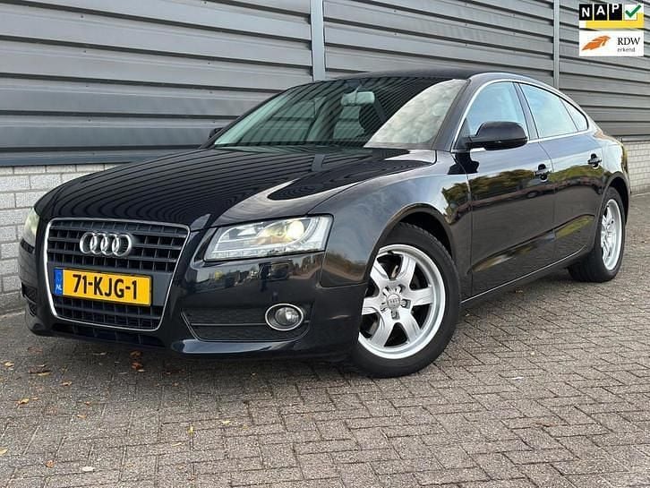Zwart Occasion 2010 Audi A5 Sportback Proline Hatchback | € 5.250 (Eerlijke prijs) - Afbeelding 1/4
