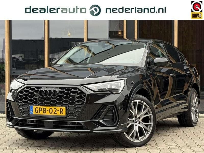 Zwart Gebruikt 2022 Audi Q3 Sportback SUV | € 33.950 (Super prijs) - Afbeelding 1/4