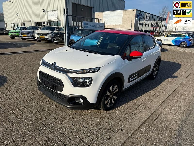 Wit, metallic lak Gebruikt 2020 Citroën C3 Feel Hatchback | € 10.950 (Goede deal) - Afbeelding 1/4