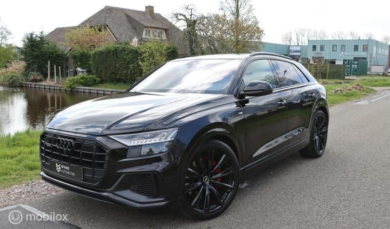 Zwart Gebruikt 2021 Audi Q8 Competition SUV | € 67.495 (Eerlijke prijs) - Afbeelding 1/4