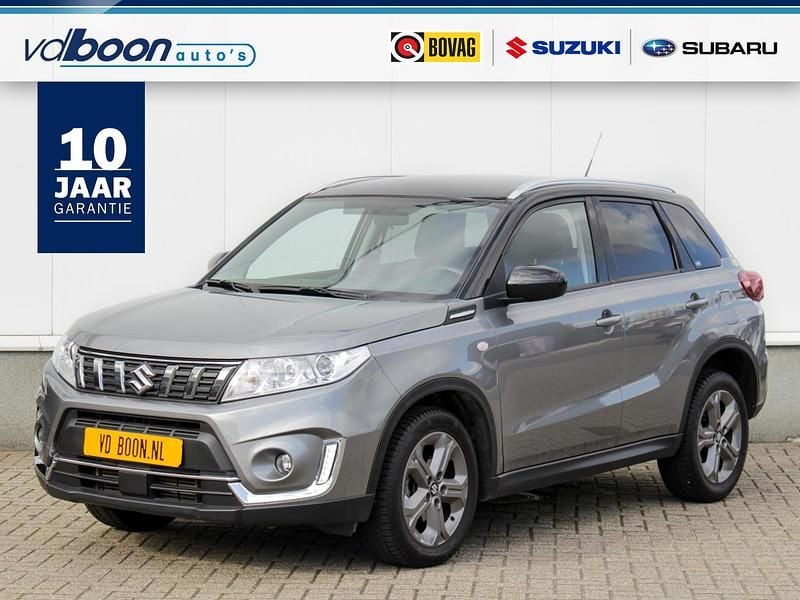 Grijs Gebruikt 2019 Suzuki Vitara SUV | € 18.195 (Goede deal) - Afbeelding 1/4