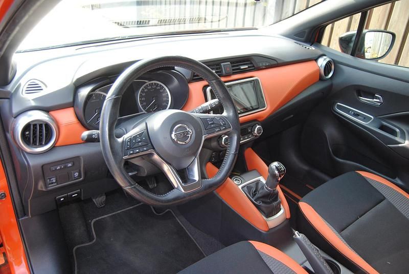 Occasion Nissan Micra N-Connecta 90 PK (66 kW) 2017 Oranje Hatchback