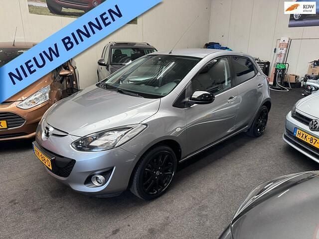 Grijs Gebruikt 2013 Mazda 2 Hatchback | € 6.750 (Iets duurder) - Afbeelding 1/4