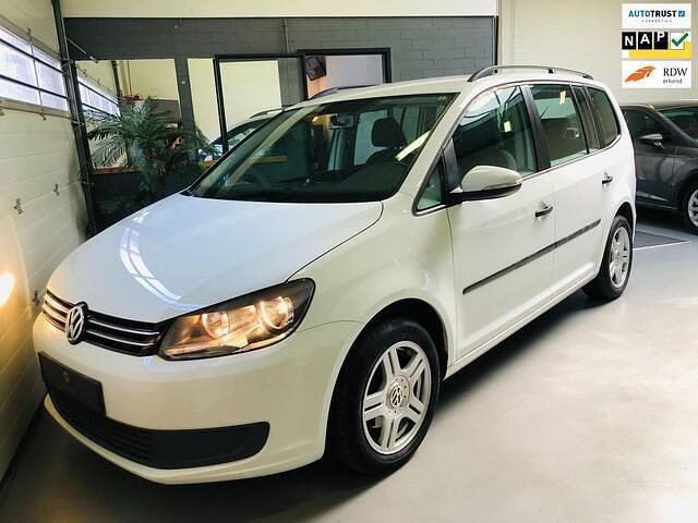 Wit Gebruikt 2015 VW Touran MPV | € 9.499 (Goede deal) - Afbeelding 1/4