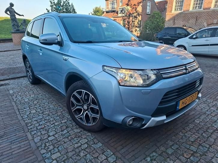 Occasion 2015 Mitsubishi Outlander SUV | € 5.900 (Super prijs) - Afbeelding 1/4
