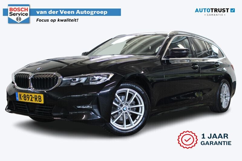 Zwart Gebruikt 2021 BMW 318 Executive Stationwagen | € 27.950 (Eerlijke prijs) - Afbeelding 1/4