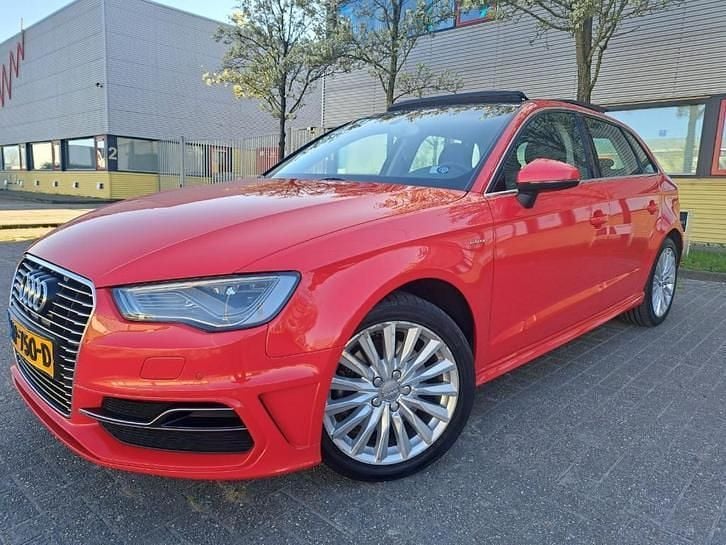 Gebruikt 2014 Audi e-tron SUV | € 13.250 - Afbeelding 1/1