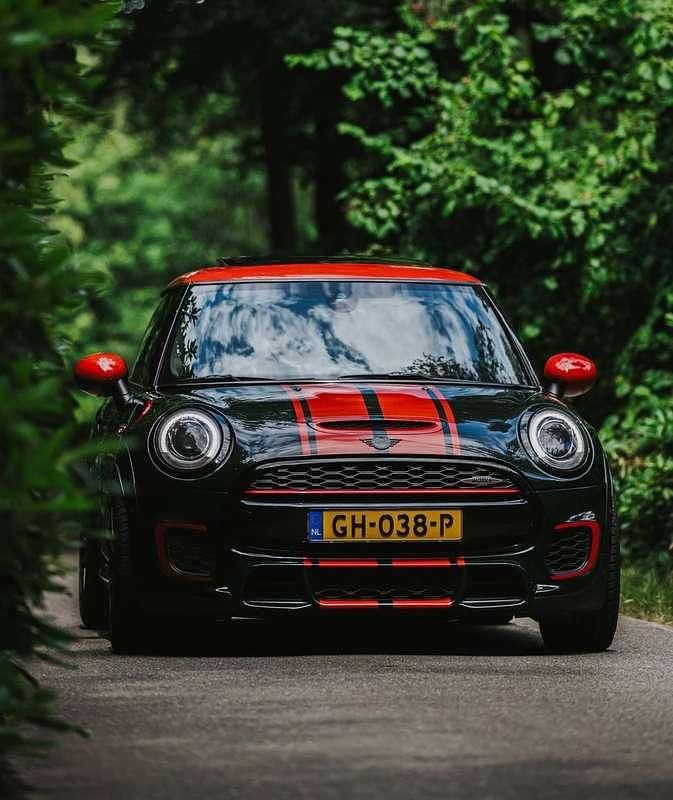 Groen Gebruikt 2015 Mini John Cooper Works Hatchback | € 23.250 - Afbeelding 1/4