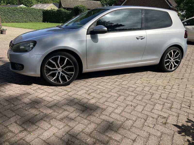 Gebruikt 2009 VW Golf VI Comfortline Sedan | € 3.099 (Goede deal) - Afbeelding 1/4