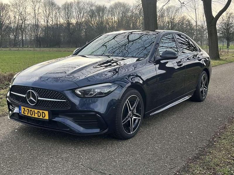 Occasion Mercedes C300 AMG line 204 PK (150 kW) 2022 Blauw Sedan