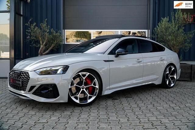 Grijs Gebruikt 2023 Audi RS5 Sportback Competition Hatchback | € 114.995 (Eerlijke prijs) - Afbeelding 1/4