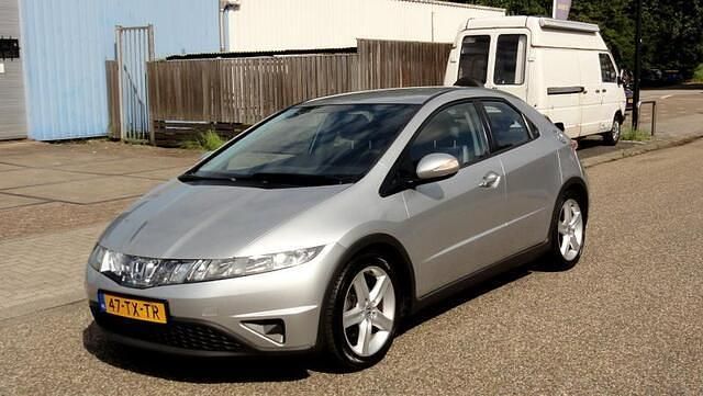 Occasion Honda Civic Comfort 140 PK (102 kW) 2007 Grijs Hatchback