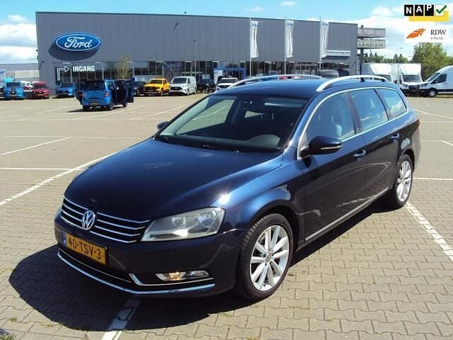 Occasion VW Passat Executive 105 PK (77 kW) 2012 Blauw Stationwagen