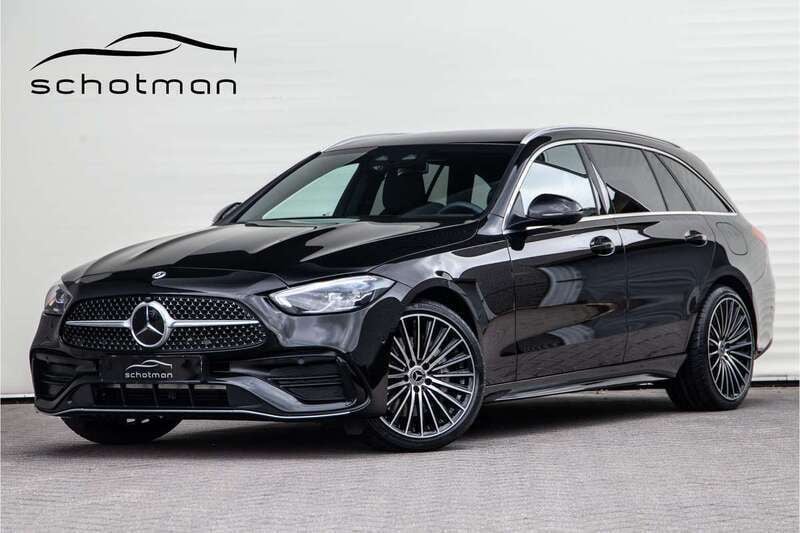 Zwart, metallic lak Gebruikt 2024 Mercedes C300 AMG line Stationwagen | € 49.500 (Super prijs) - Afbeelding 1/4