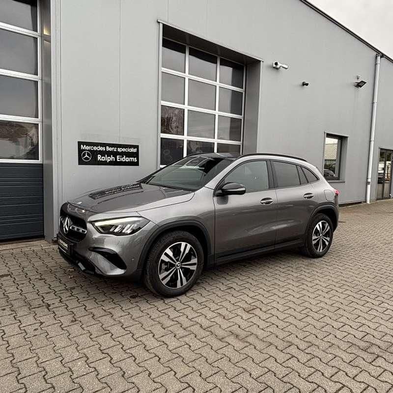 Grijs Gebruikt 2025 Mercedes GLA250 SUV | € 42.450 (Super prijs) - Afbeelding 1/4