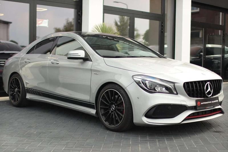 Grijs Gebruikt 2017 Mercedes CLA250 AMG line Sedan | € 26.540 (Iets duurder) - Afbeelding 1/4