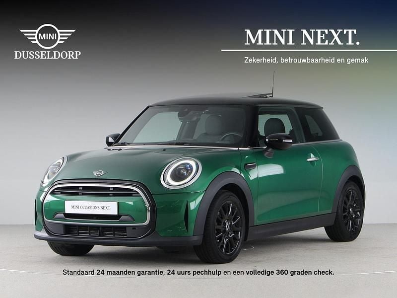 Groen Gebruikt 2021 Mini Cooper Business Hatchback | € 24.950 - Afbeelding 1/4