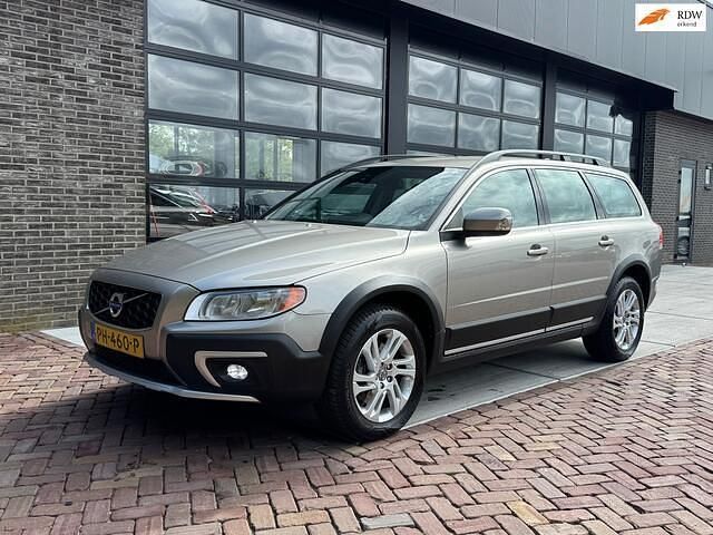 Grijs Gebruikt 2013 Volvo XC70 Momentum SUV | € 11.975 - Afbeelding 1/4