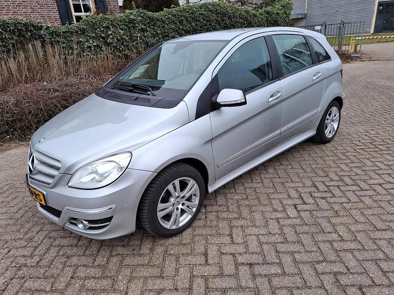 Occasion Mercedes B180 Business 116 PK (85 kW) 2011 Grijs MPV