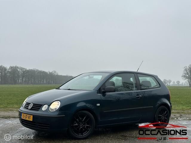 Groen Gebruikt 2002 VW Polo Comfortline Hatchback | € 1.395 (Eerlijke prijs) - Afbeelding 1/4