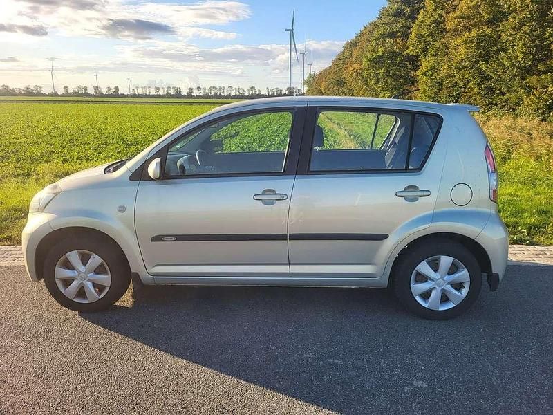 Occasion Daihatsu Sirion 91 PK (66 kW) 2008 Beige Hatchback