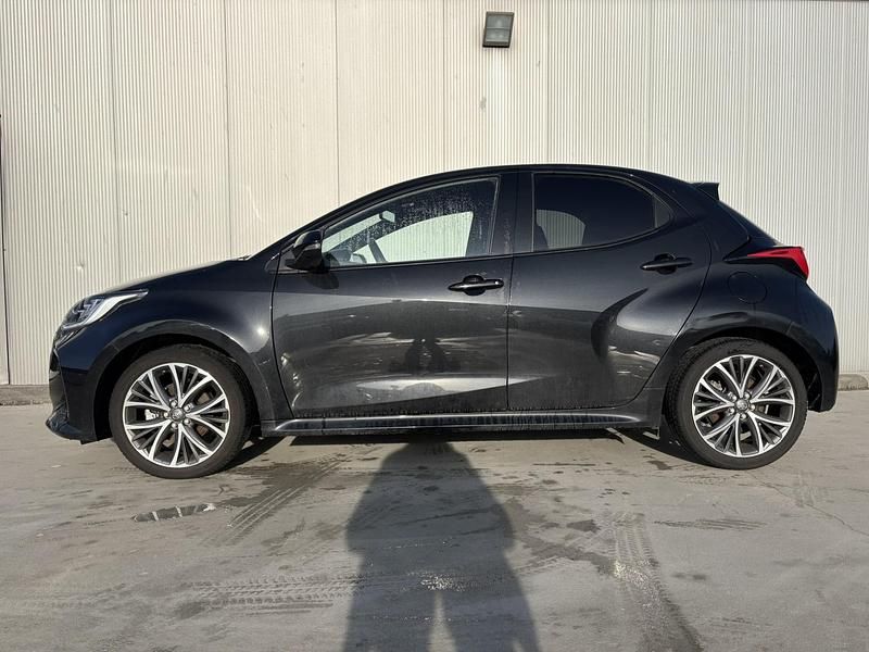 Occasion Toyota Yaris Executive 93 PK (68 kW) 2024 Zwart Hatchback
