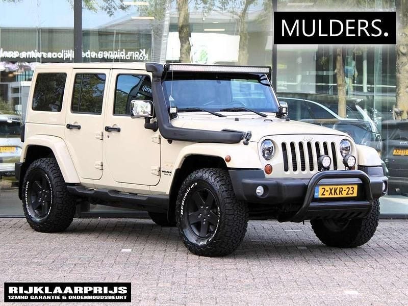 Bruin Gebruikt 2011 Jeep Wrangler Unlimited SUV | € 35.987 - Afbeelding 1/3