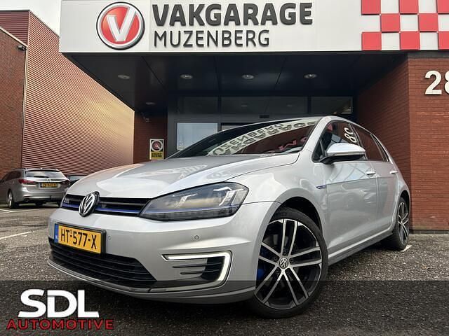 Grijs Gebruikt 2015 VW Golf VII GTE Hatchback | € 14.445 (Eerlijke prijs) - Afbeelding 1/4