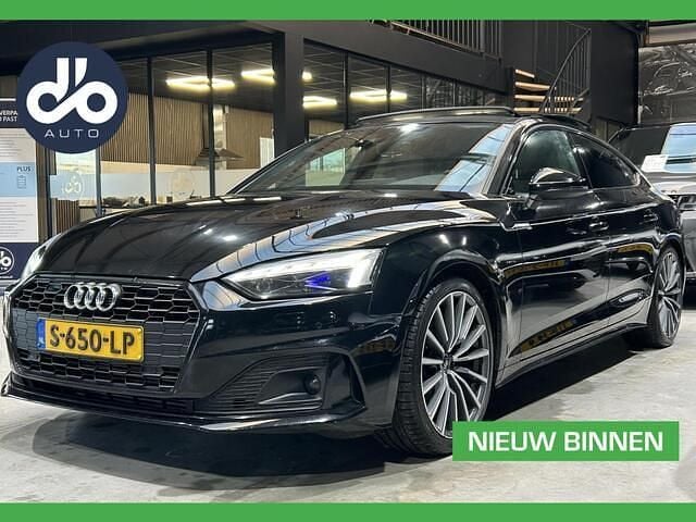 Zwart Occasion 2023 Audi A5 Sportback Advanced Hatchback | € 26.934 (Goede deal) - Afbeelding 1/4
