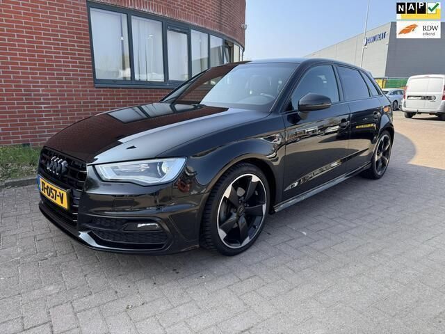 Zwart Gebruikt 2016 Audi A3 Sportback S-Line Hatchback | € 12.500 (Eerlijke prijs) - Afbeelding 1/4