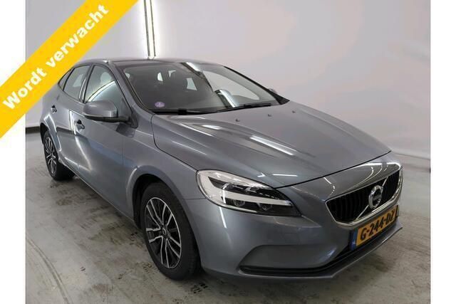 Grijs Gebruikt 2019 Volvo V40 Stationwagen | € 17.899 (Goede deal) - Afbeelding 1/4