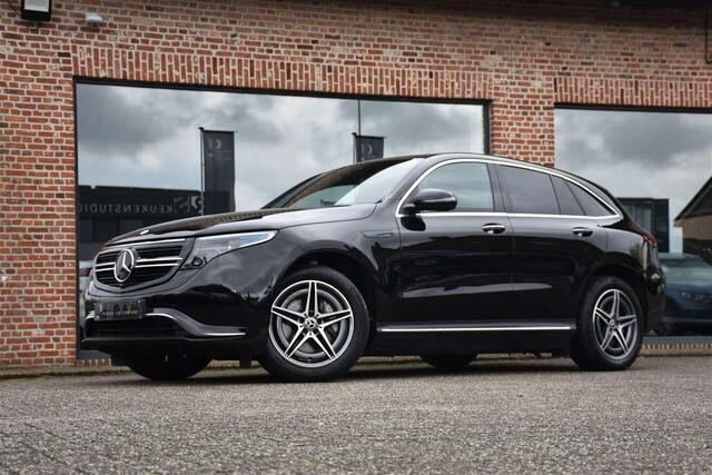 Zwart Gebruikt 2022 Mercedes EQC400 AMG line SUV | € 53.240 - Afbeelding 1/4