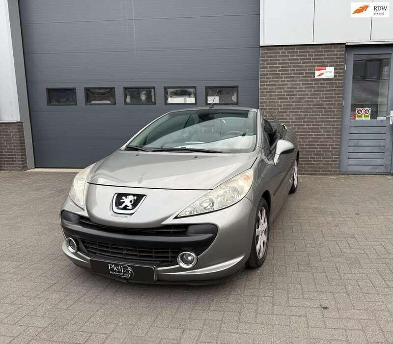 Grijs Gebruikt 2008 Peugeot 207 CC Cabriolet | € 3.349 (Eerlijke prijs) - Afbeelding 1/4