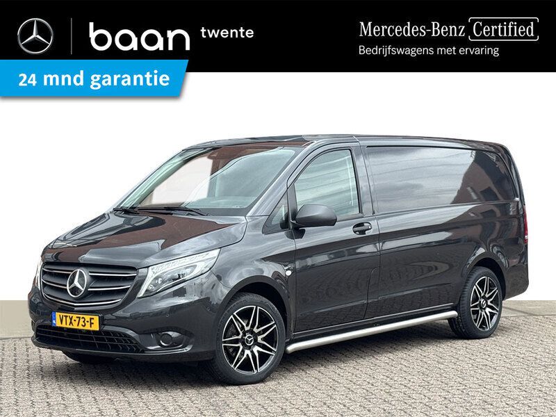 Grijs Gebruikt 2023 Mercedes Vito MPV | € 34.950 (Duur) - Afbeelding 1/4