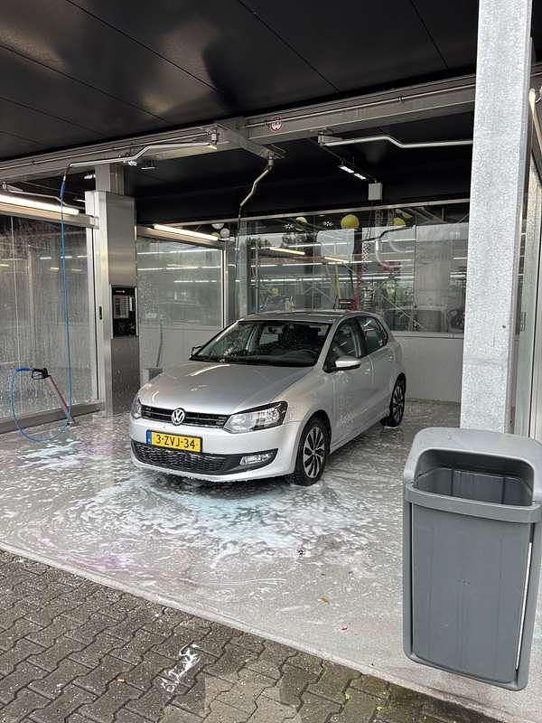 Gebruikt 2015 VW Polo Sedan | € 5.000 (Eerlijke prijs) - Afbeelding 1/4